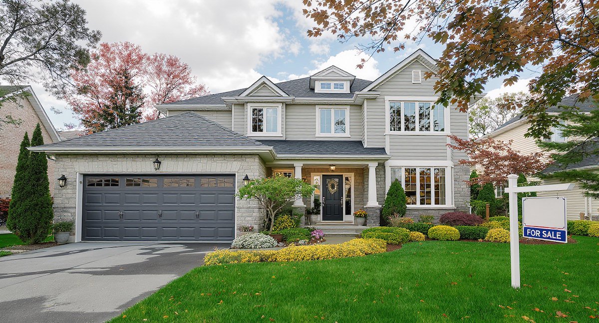 When to Hold, When to Sell: Navigating Life Changes & Your GTA Property in a Shifting Market
